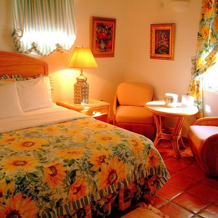 At Wind Chimes Boutique Hotel San Juan Dış mekan fotoğraf